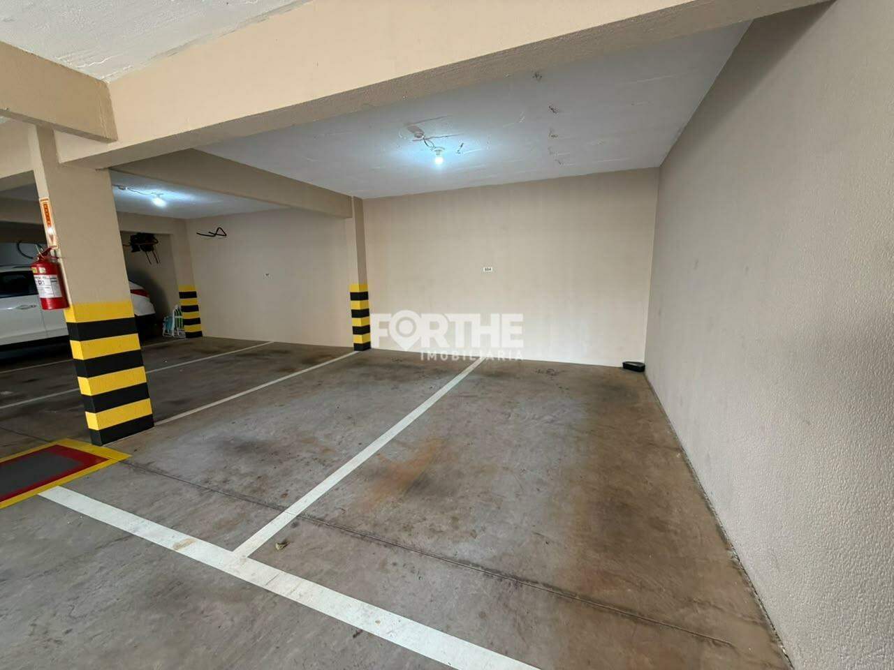 Apartamento para aluguel no Centro: 