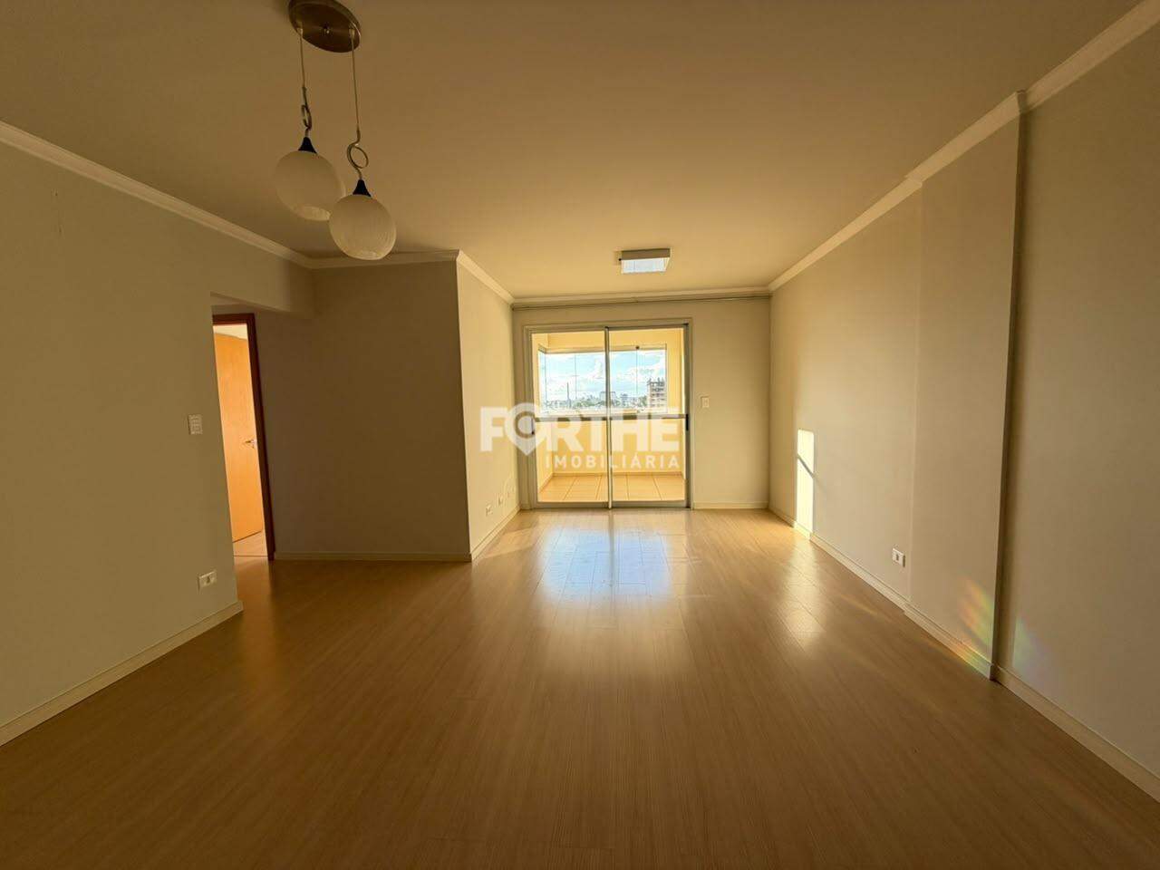 Apartamento para aluguel no Centro: 
