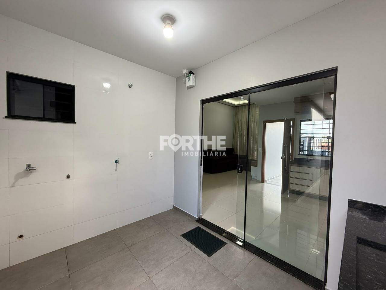 Casa à venda no Jardim Veneza: 