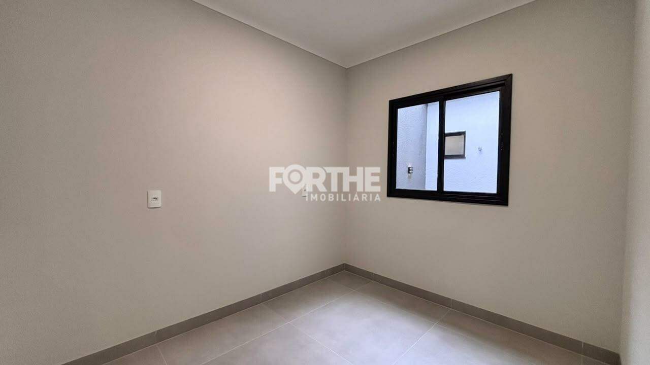 Casa à venda no Universitário: 