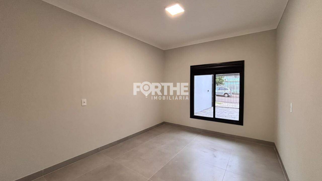 Casa à venda no Universitário: 