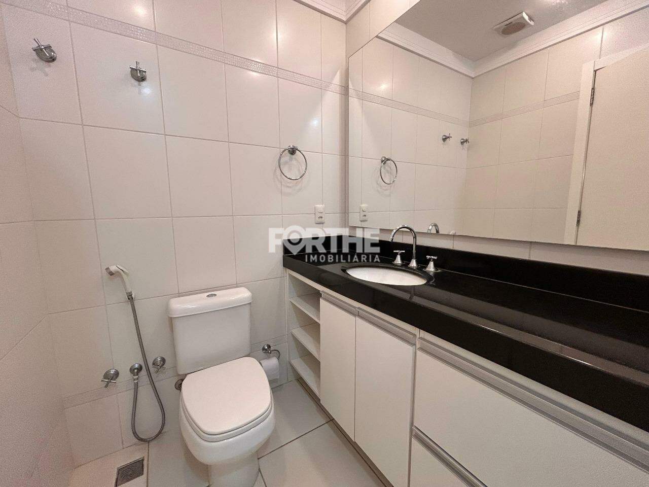 Apartamento para aluguel no Centro: 