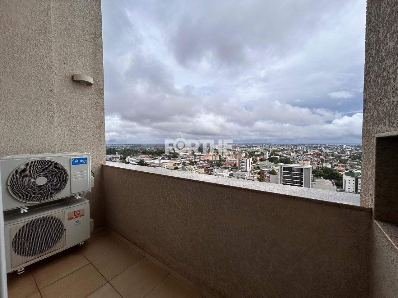 Apartamento para aluguel no Centro: 