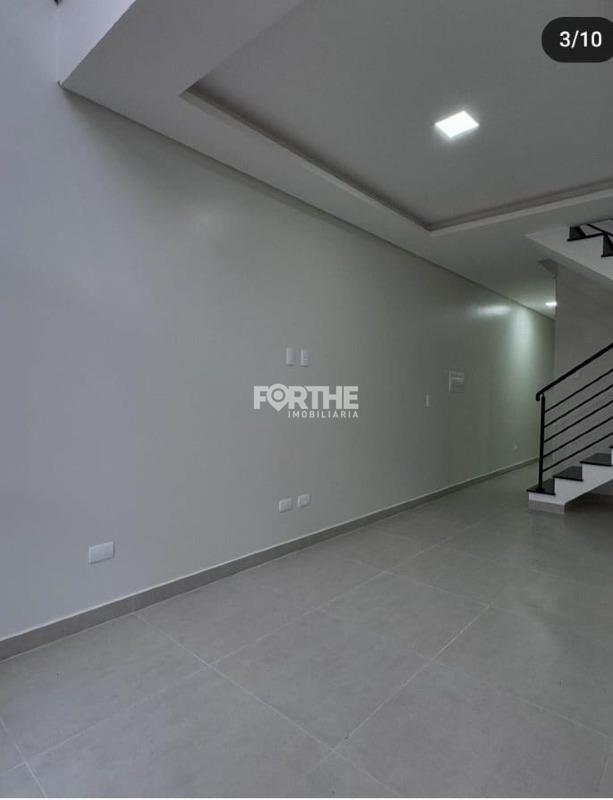 Sobrado à venda no Continental Park: 