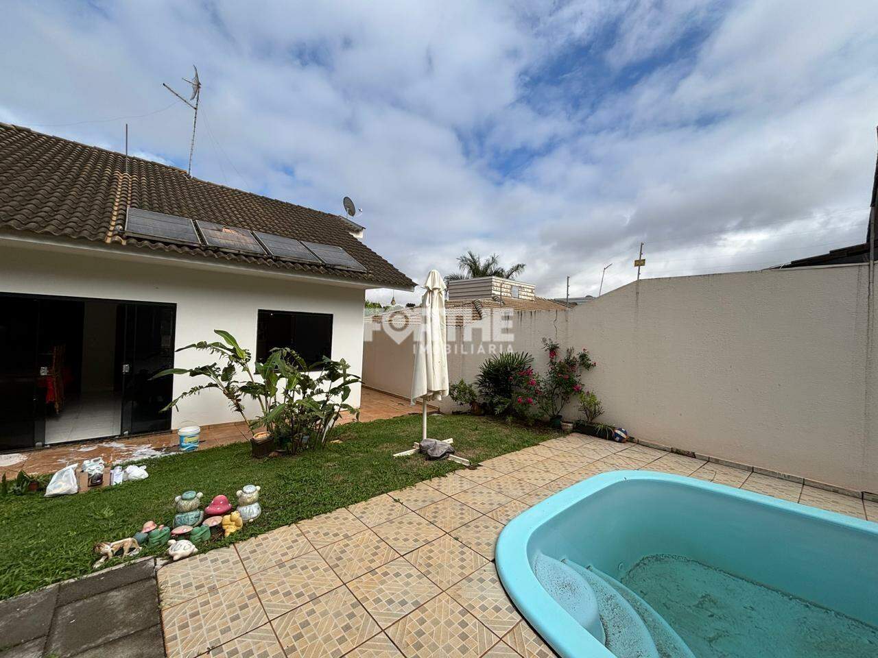 Casa à venda no Recanto Tropical: 