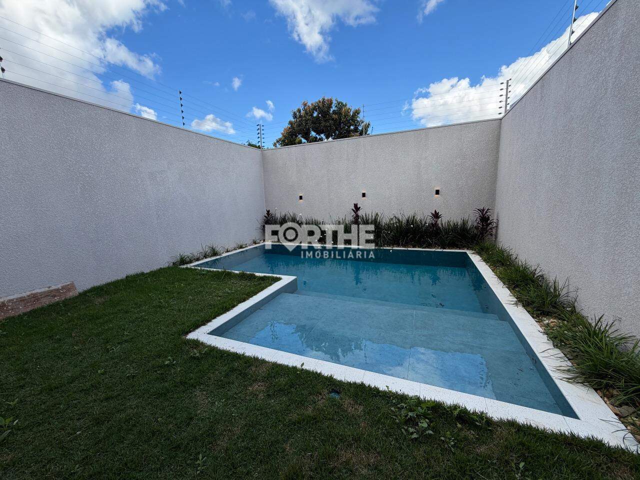 Sobrado à venda no Maria Luiza: