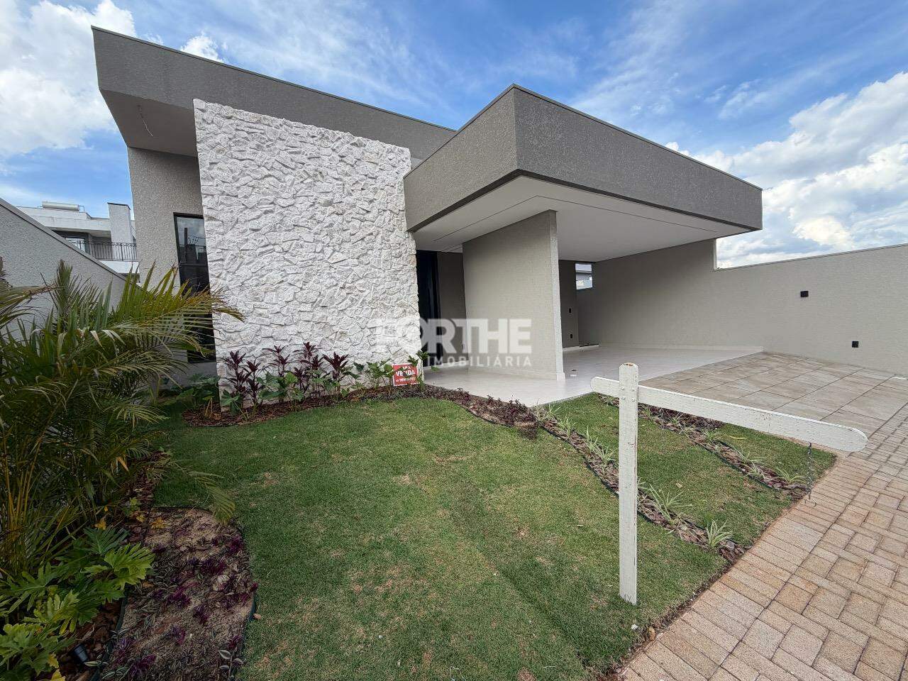 Casa em Condomínio à venda no Aquarela do Brasil: 