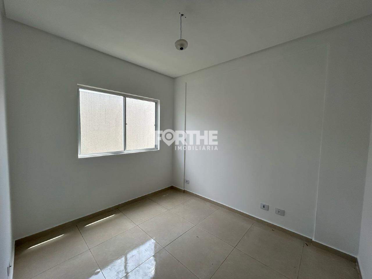 Apartamento para aluguel no Pioneiros Catarinenses: 