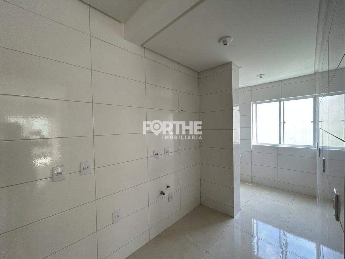 Apartamento para aluguel no Pioneiros Catarinenses: 