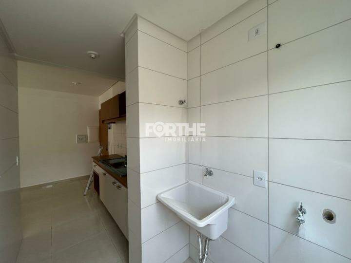 Apartamento para aluguel no Pioneiros Catarinenses: 