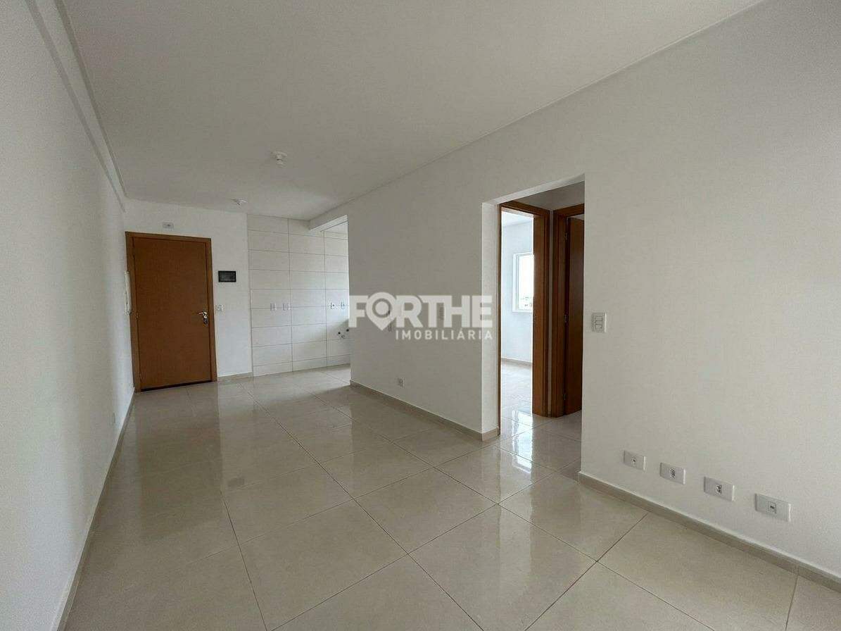 Apartamento para aluguel no Pioneiros Catarinenses: 