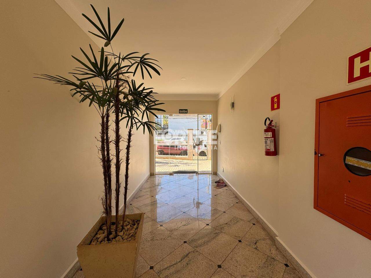 Apartamento para aluguel no Country: 