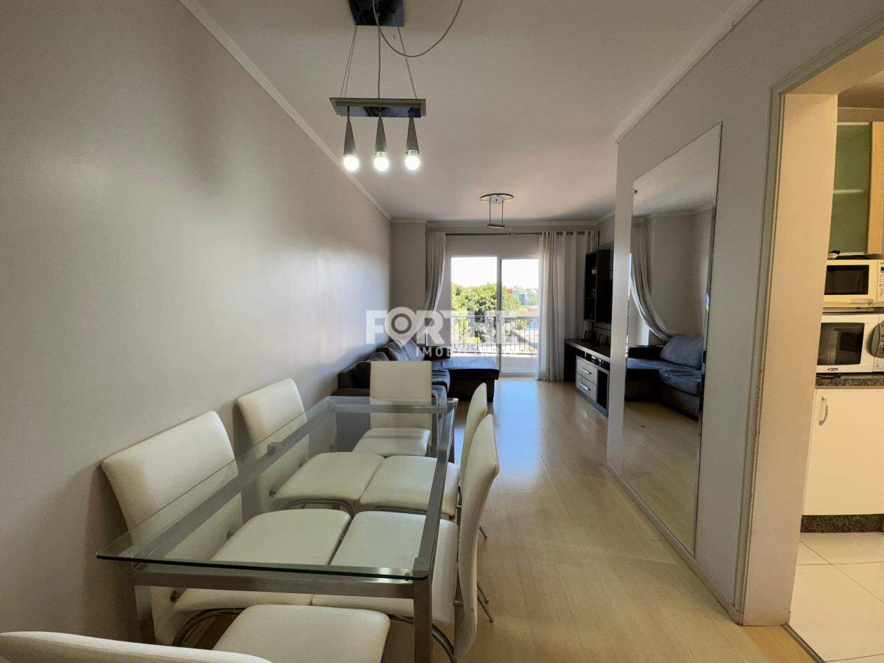 Apartamento para aluguel no Country: 