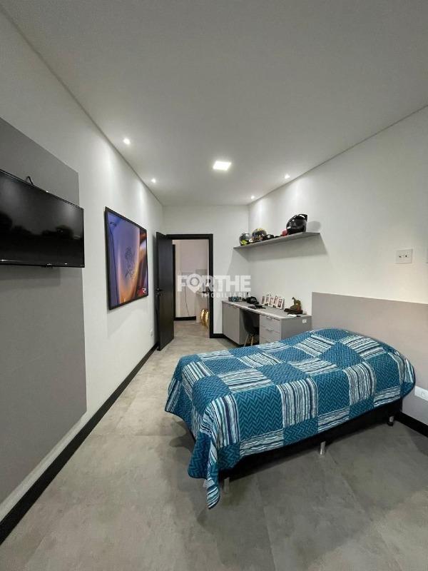 Sobrado em condomínio à venda no FAG: 