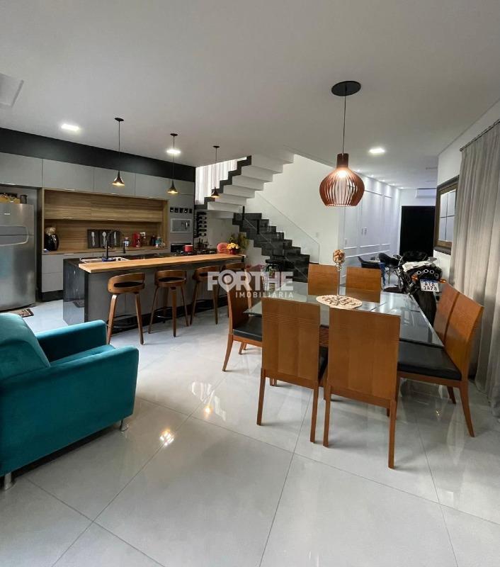 Sobrado em condomínio à venda no FAG: 