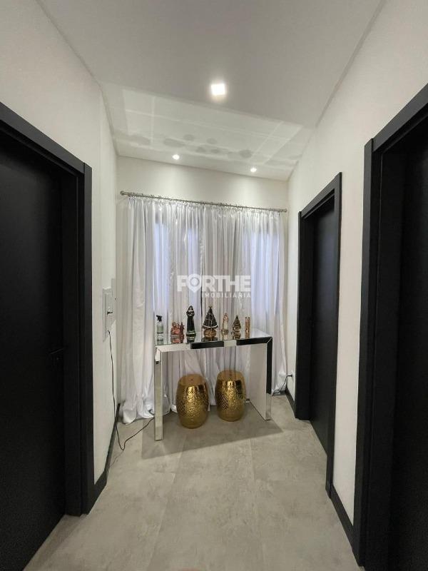 Sobrado em condomínio à venda no FAG: 