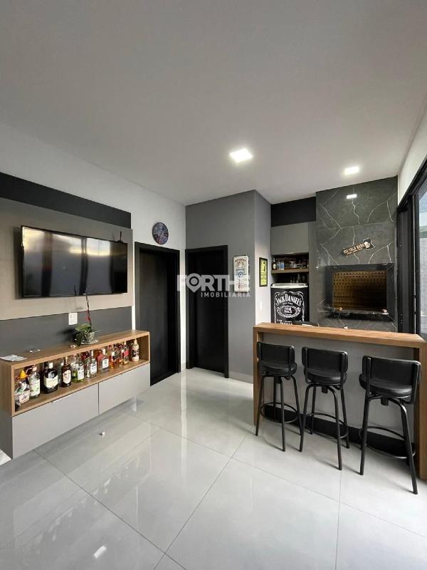 Sobrado em condomínio à venda no FAG: 