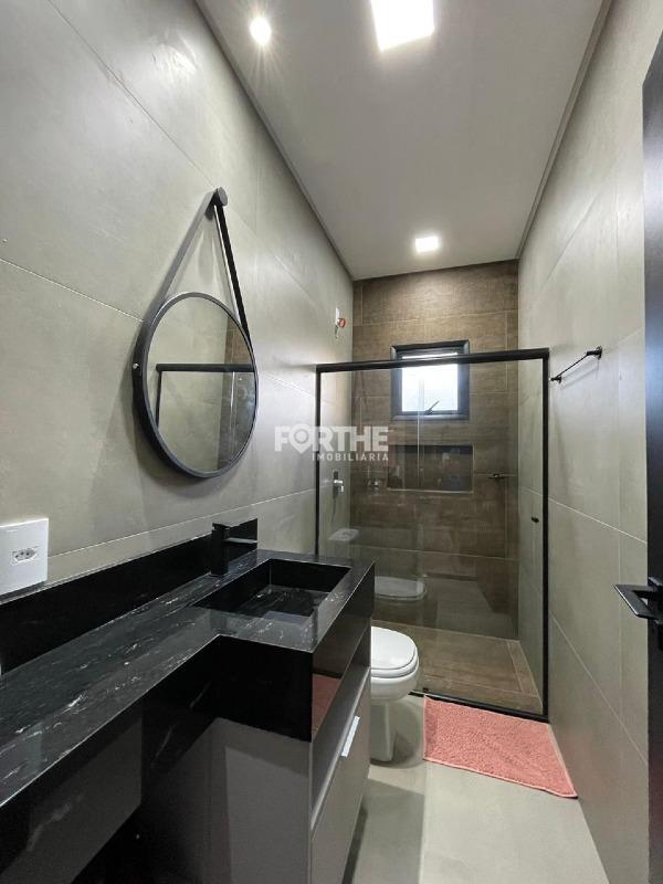 Sobrado em condomínio à venda no FAG: 