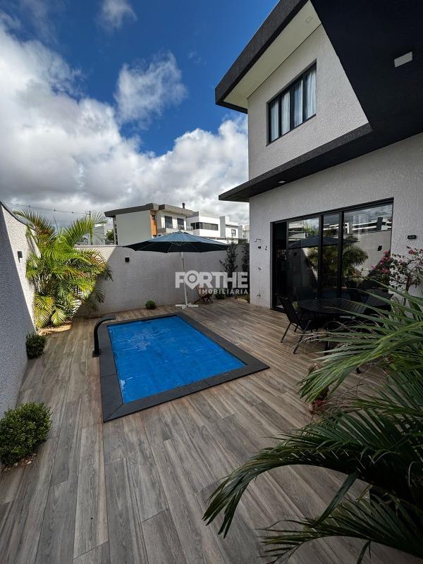 Sobrado em condomínio à venda no FAG: 