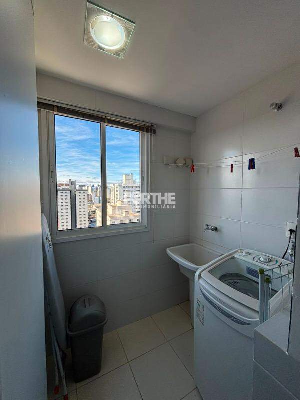 Apartamento para aluguel no Centro: 