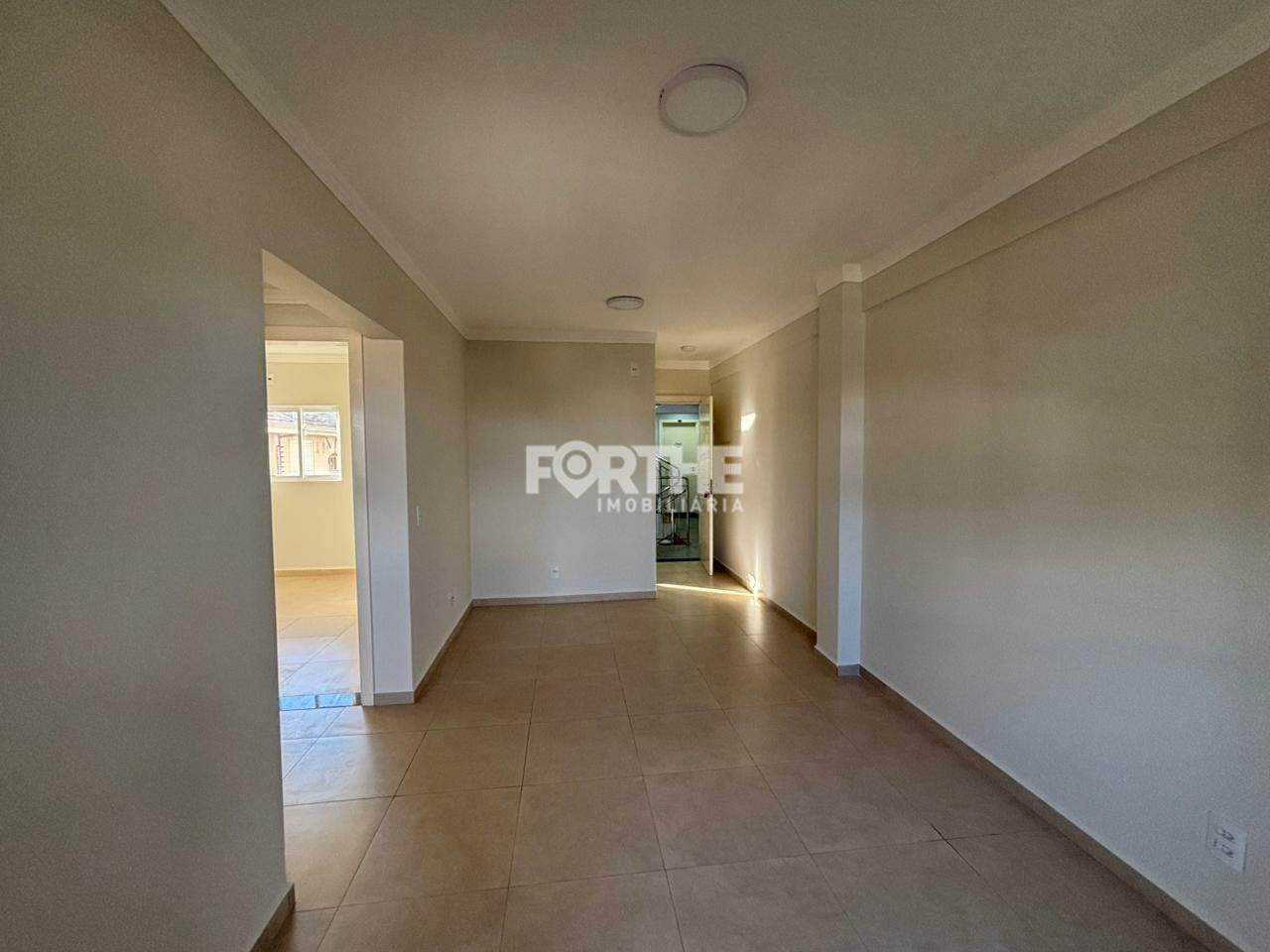 Apartamento para aluguel no Jardim Maria Luiza: 