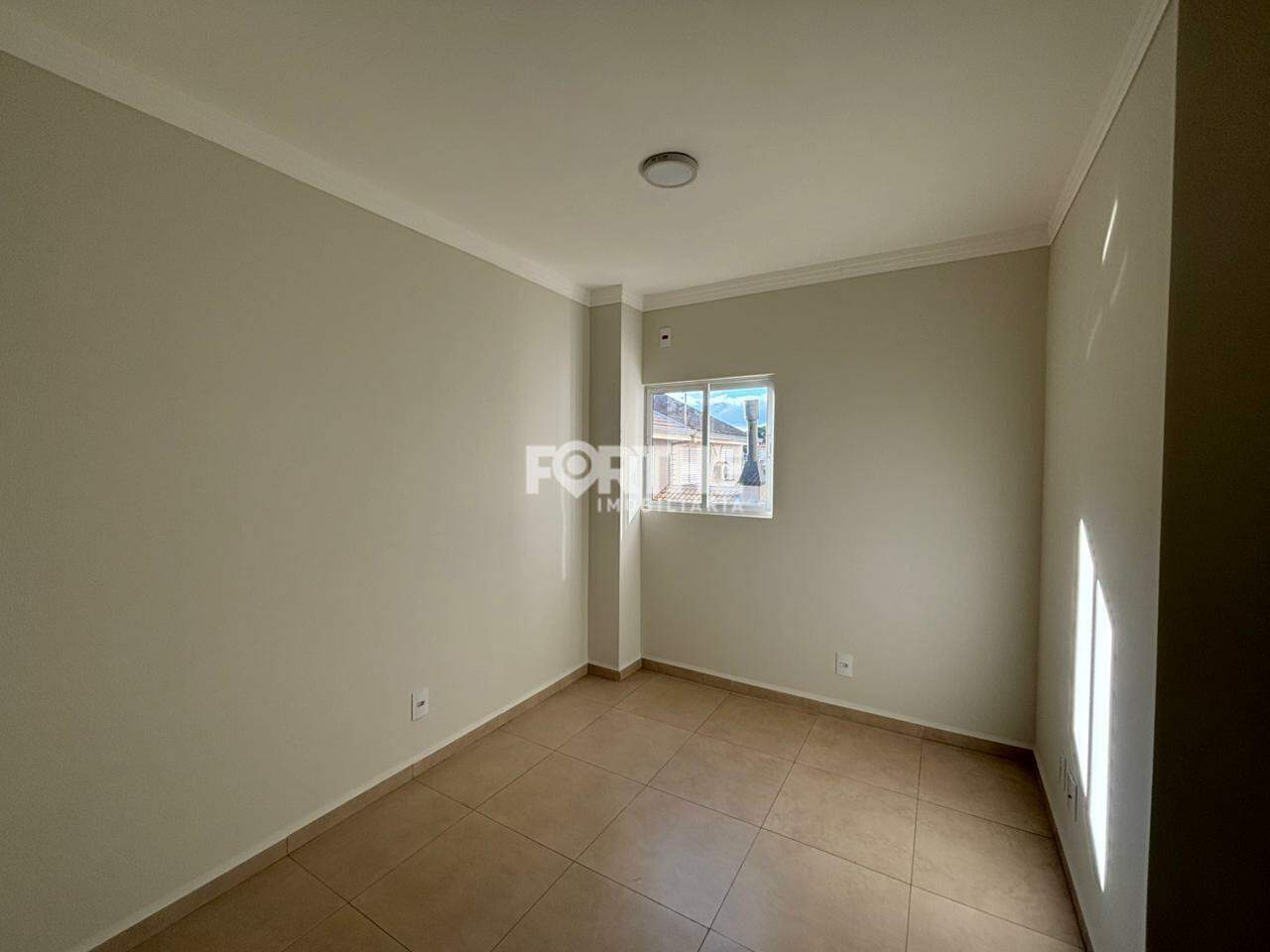 Apartamento para aluguel no Jardim Maria Luiza: 
