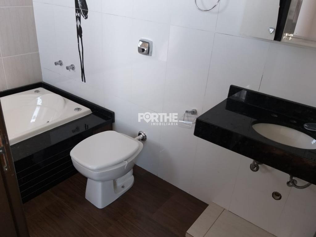 Sobrado à venda no Santa Felicidade: 