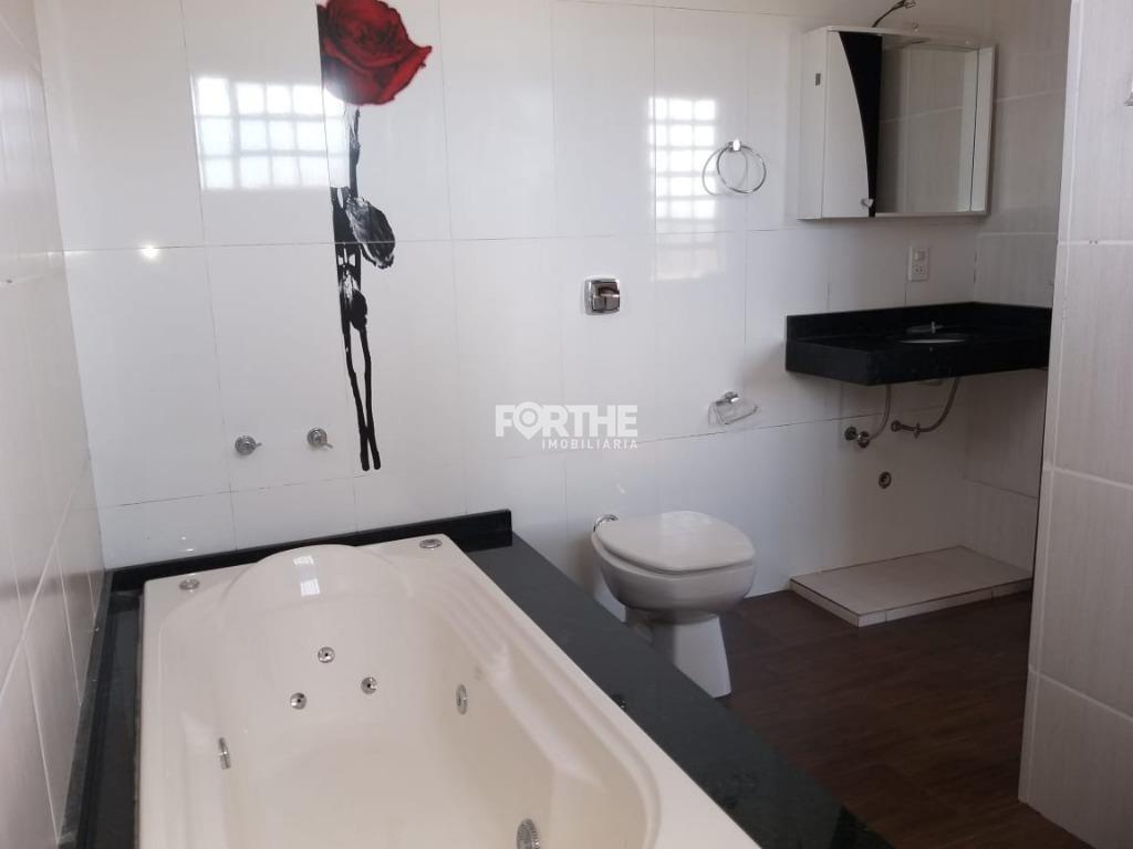 Sobrado à venda no Santa Felicidade: 