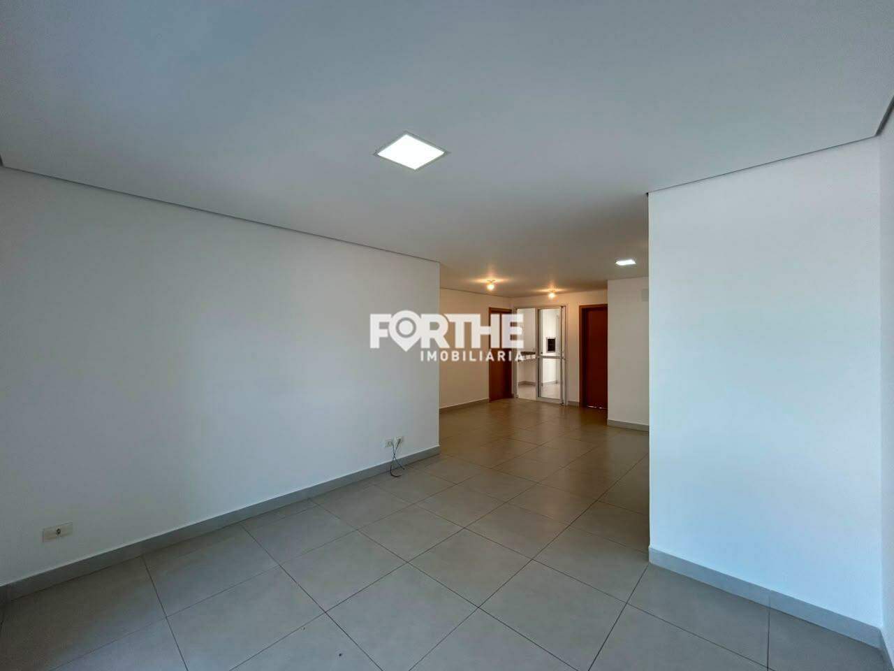 Apartamento para aluguel no Centro: 