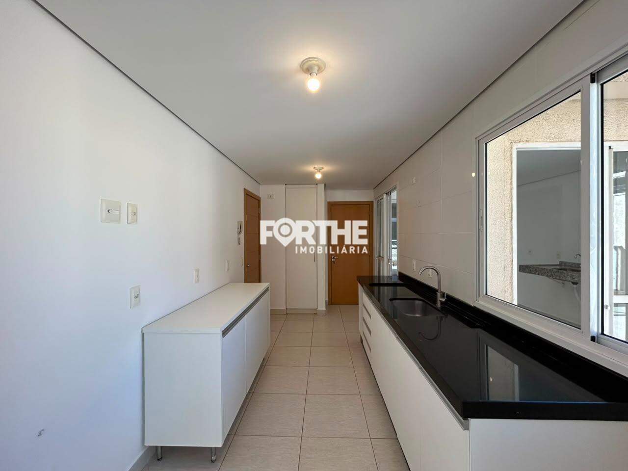 Apartamento para aluguel no Centro: 