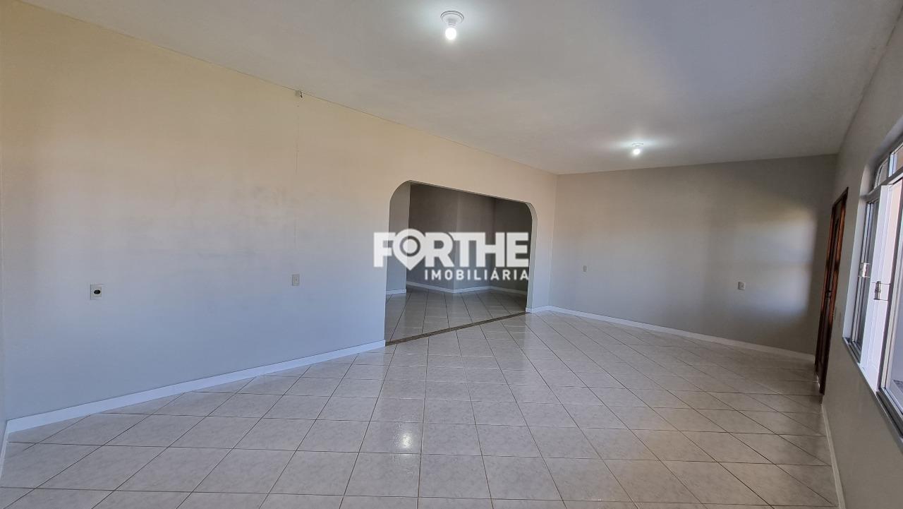 Casa à venda no Universitário: 