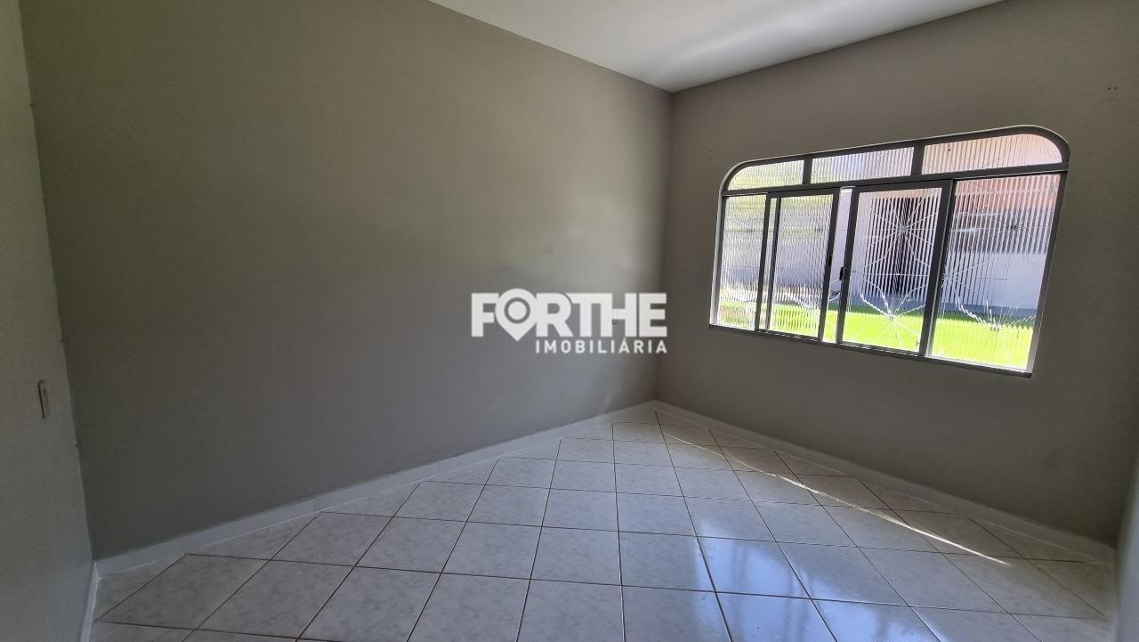 Casa à venda no Universitário: 