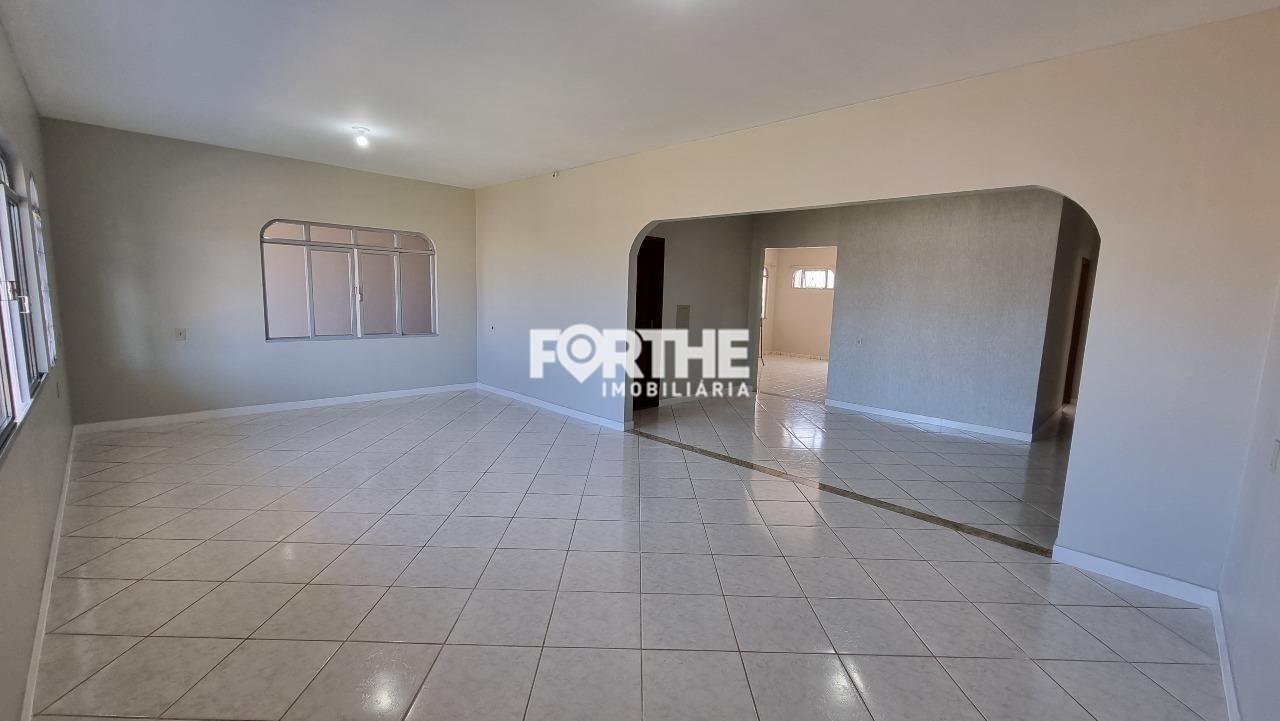 Casa à venda no Universitário: 