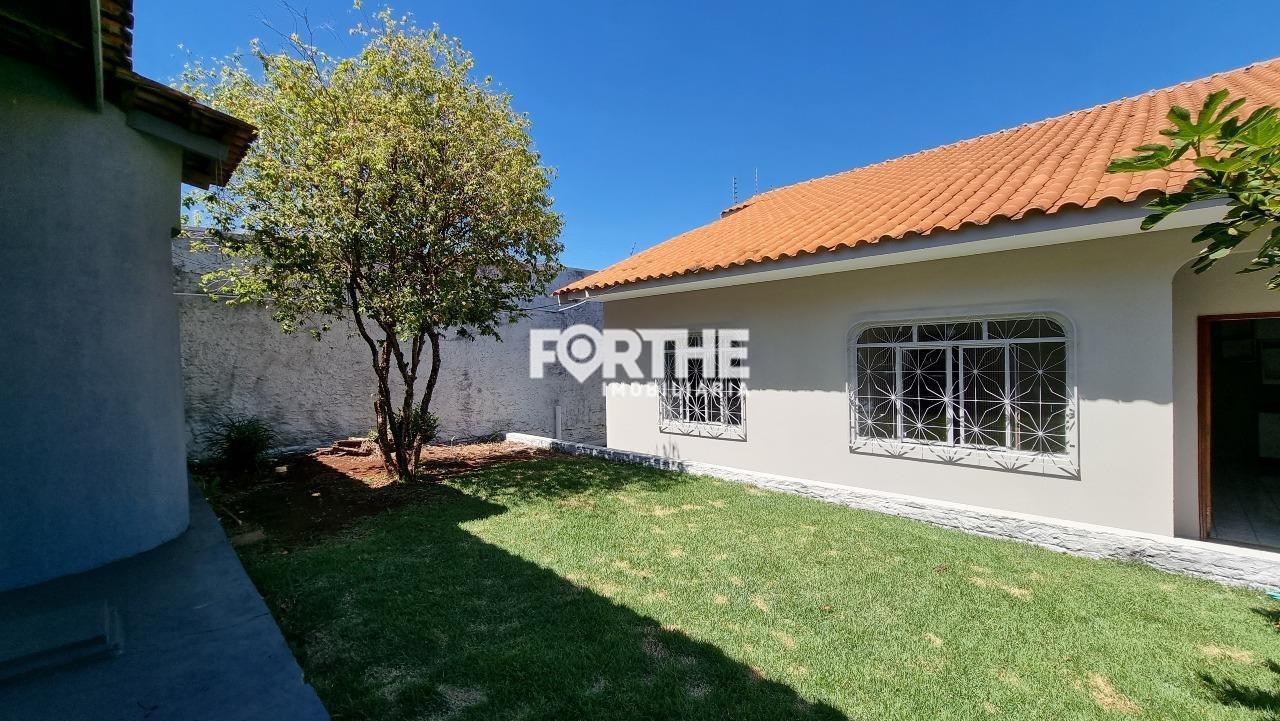 Casa à venda no Universitário: 