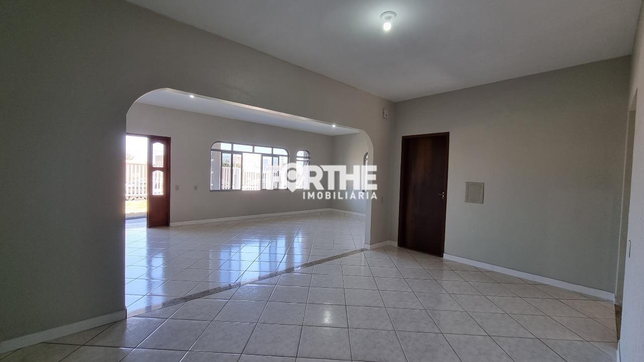 Casa à venda no Universitário: 