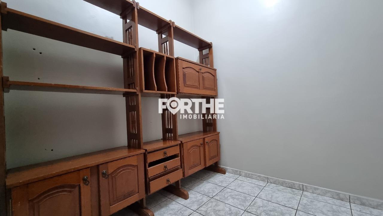 Casa à venda no Universitário: 