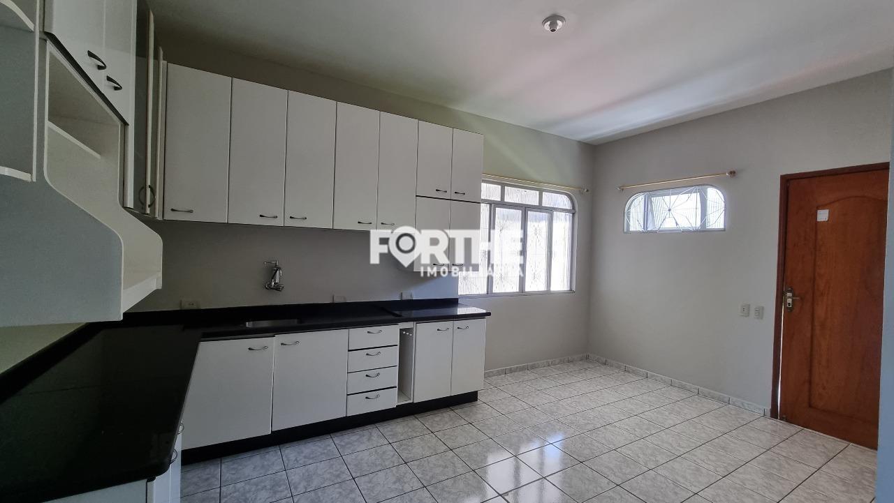 Casa à venda no Universitário: 