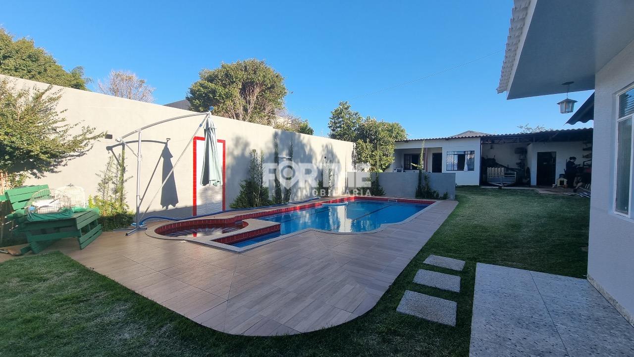 Casa à venda no Esmeralda: