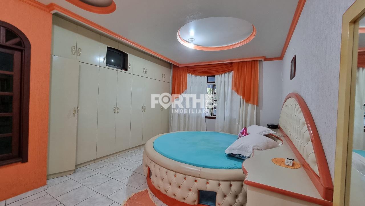 Casa à venda no Esmeralda: