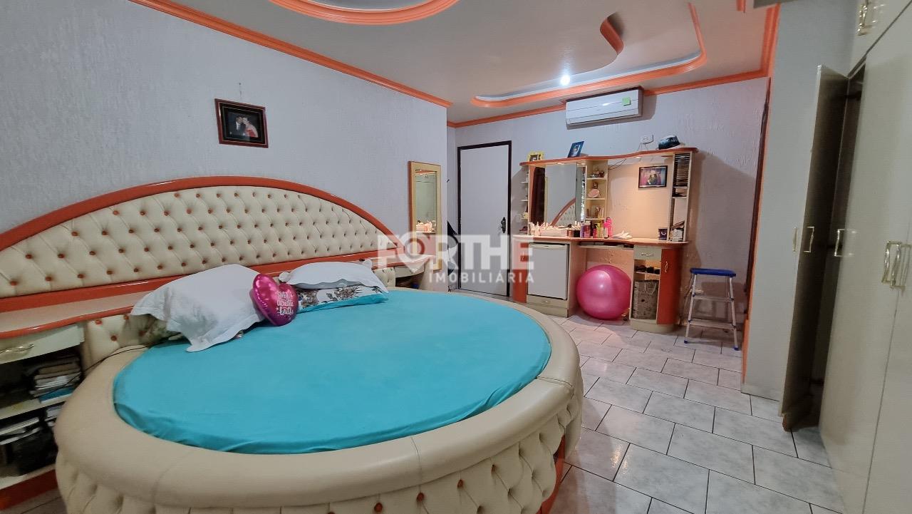 Casa à venda no Esmeralda: