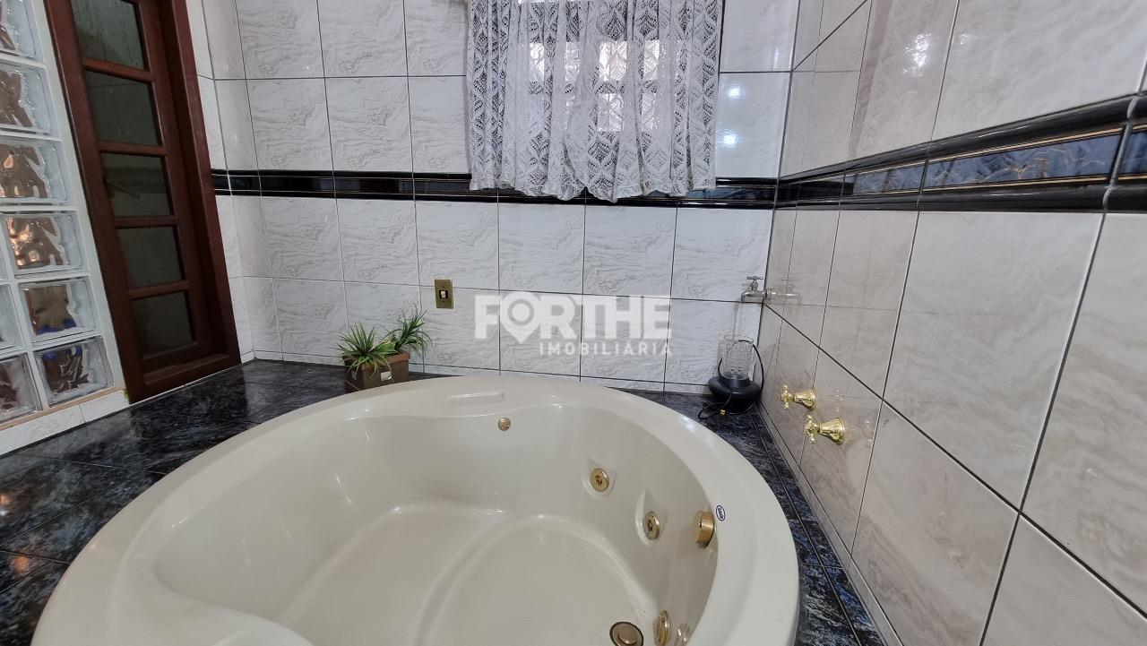 Casa à venda no Esmeralda: