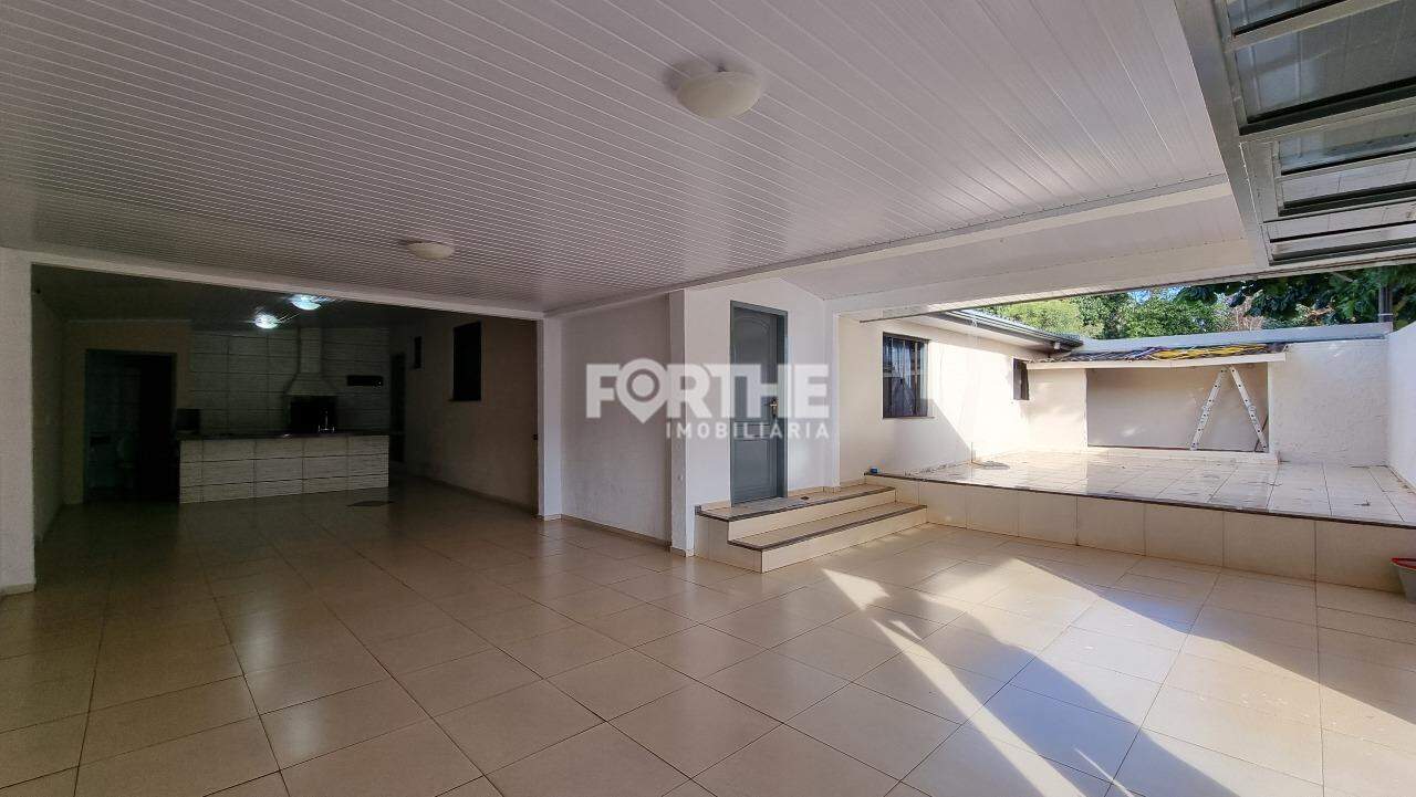 Casa 3 Dormitórios Brasília 177m²