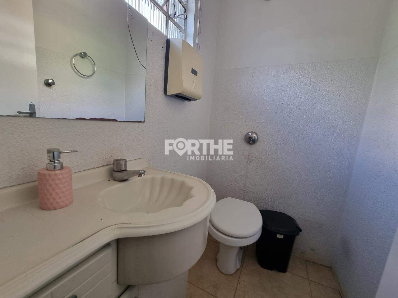 Sala comercial para aluguel no Centro: