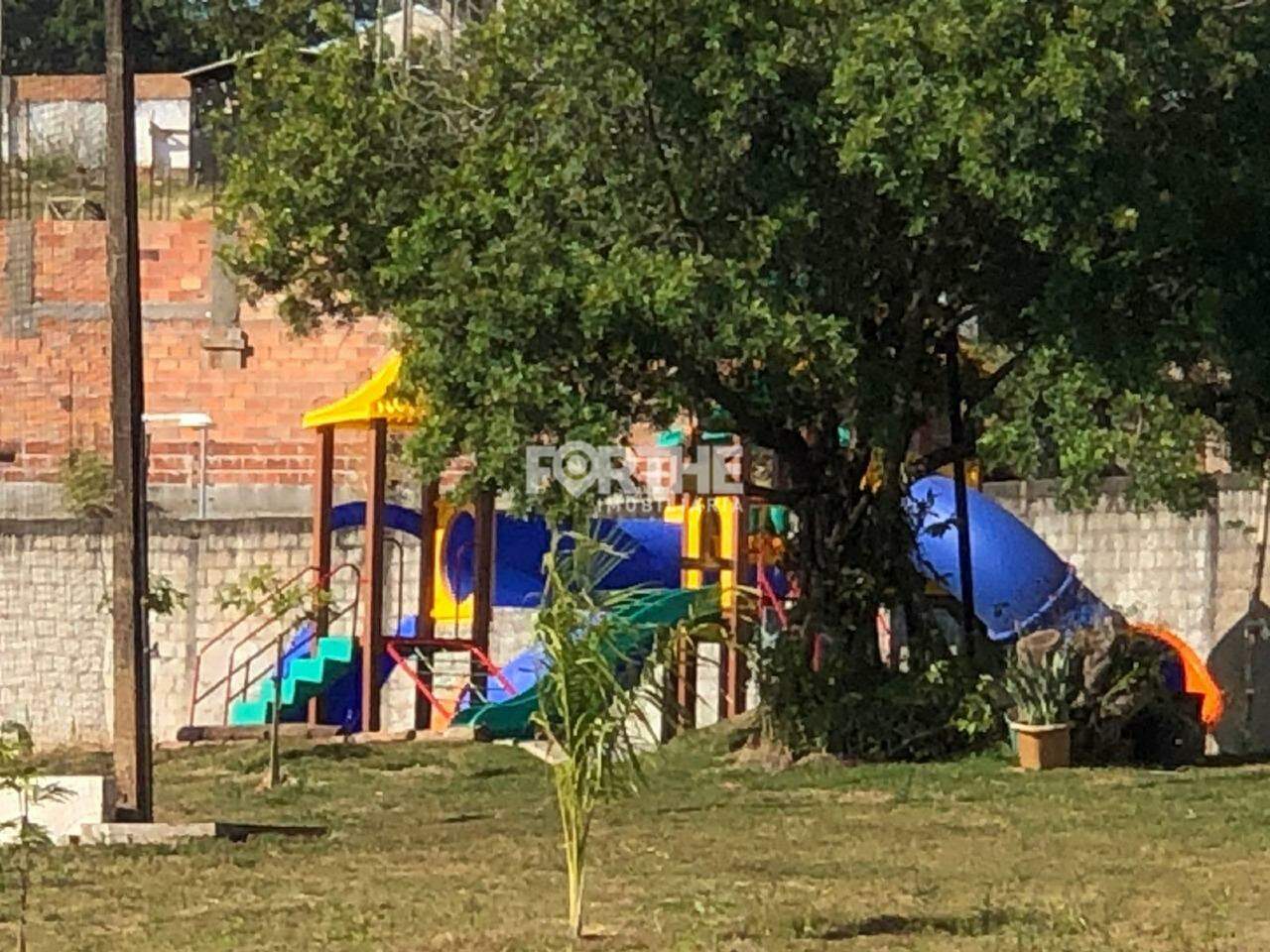 Terreno em condomínio à venda no Universitário: 