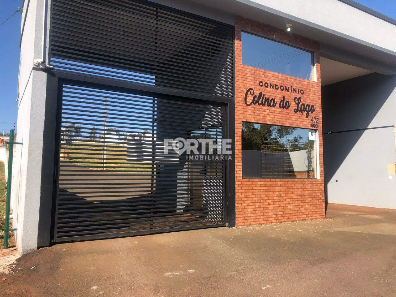 Terreno em condomínio à venda no Universitário: 