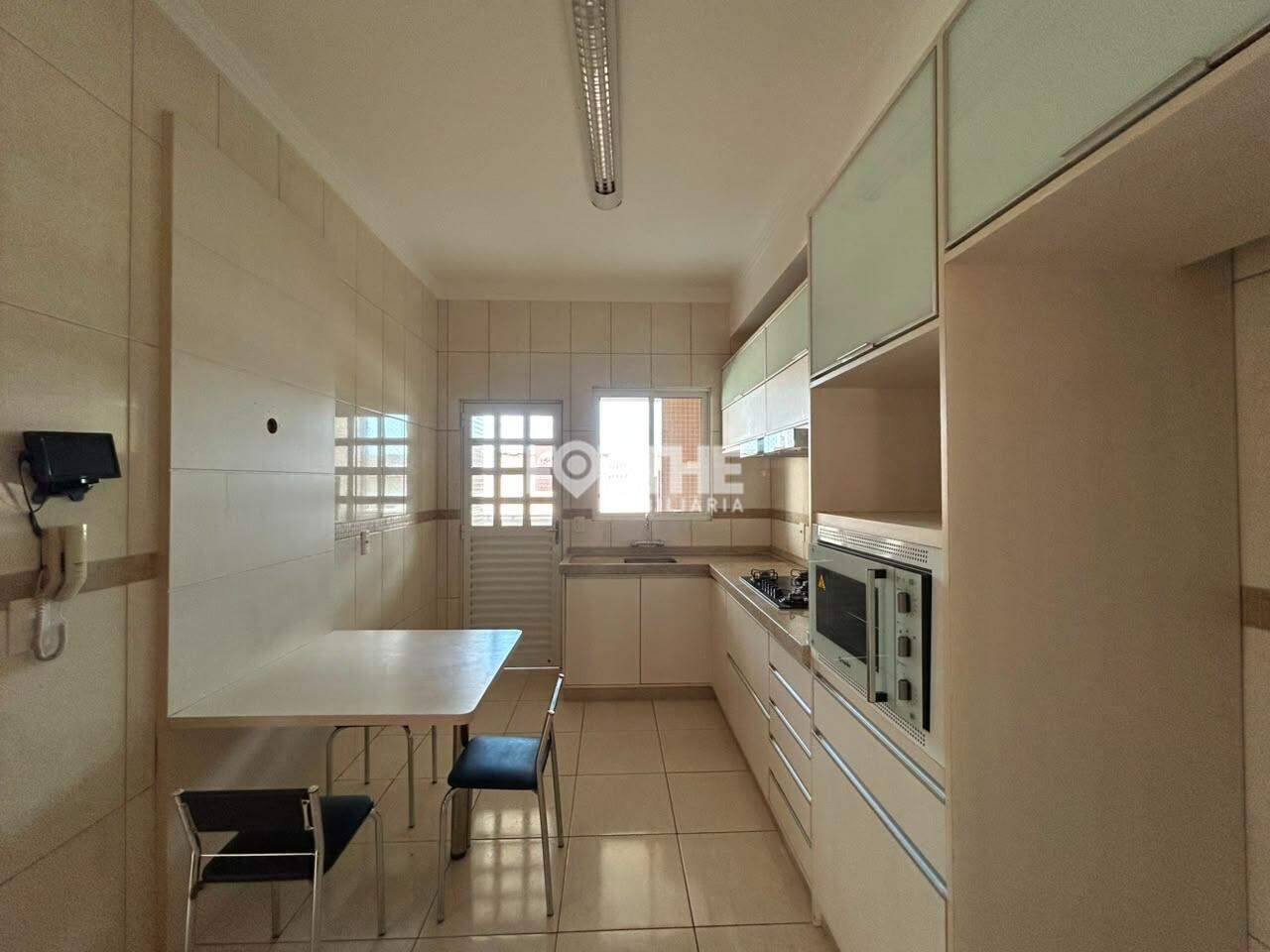 Apartamento para aluguel no Neva: 
