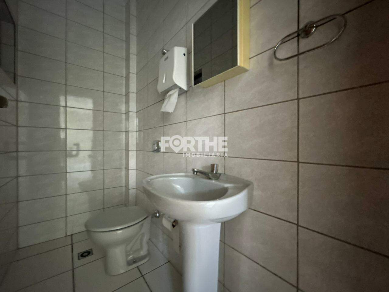 Comercial para aluguel no Centro: 