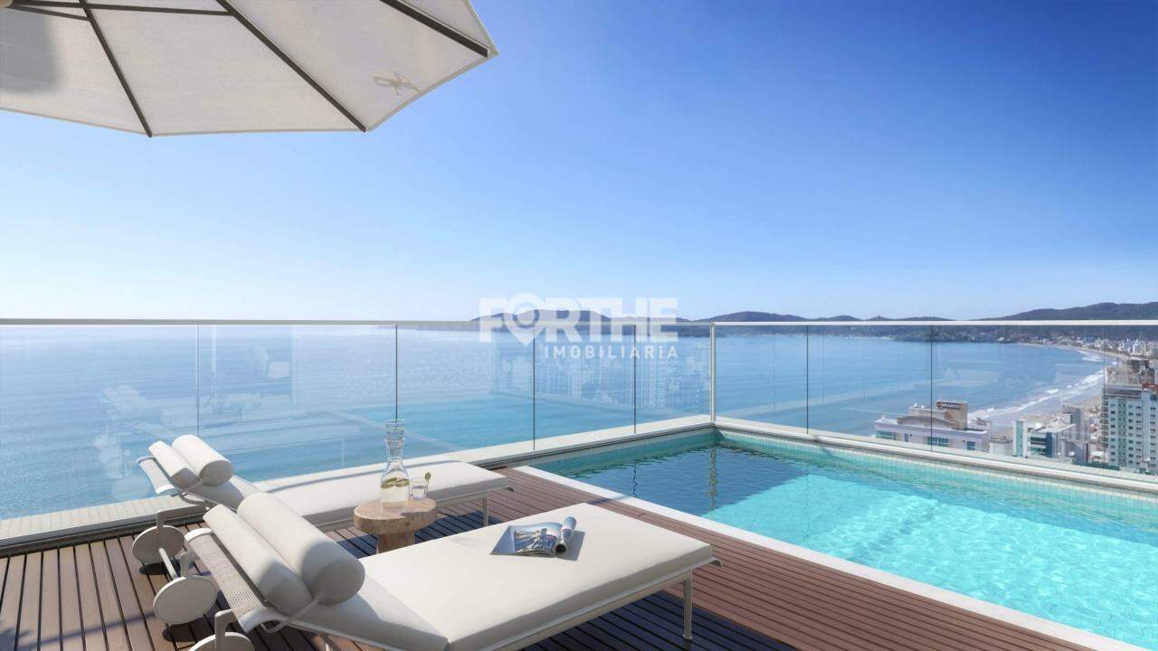 Apartamento à venda no Meia Praia: 