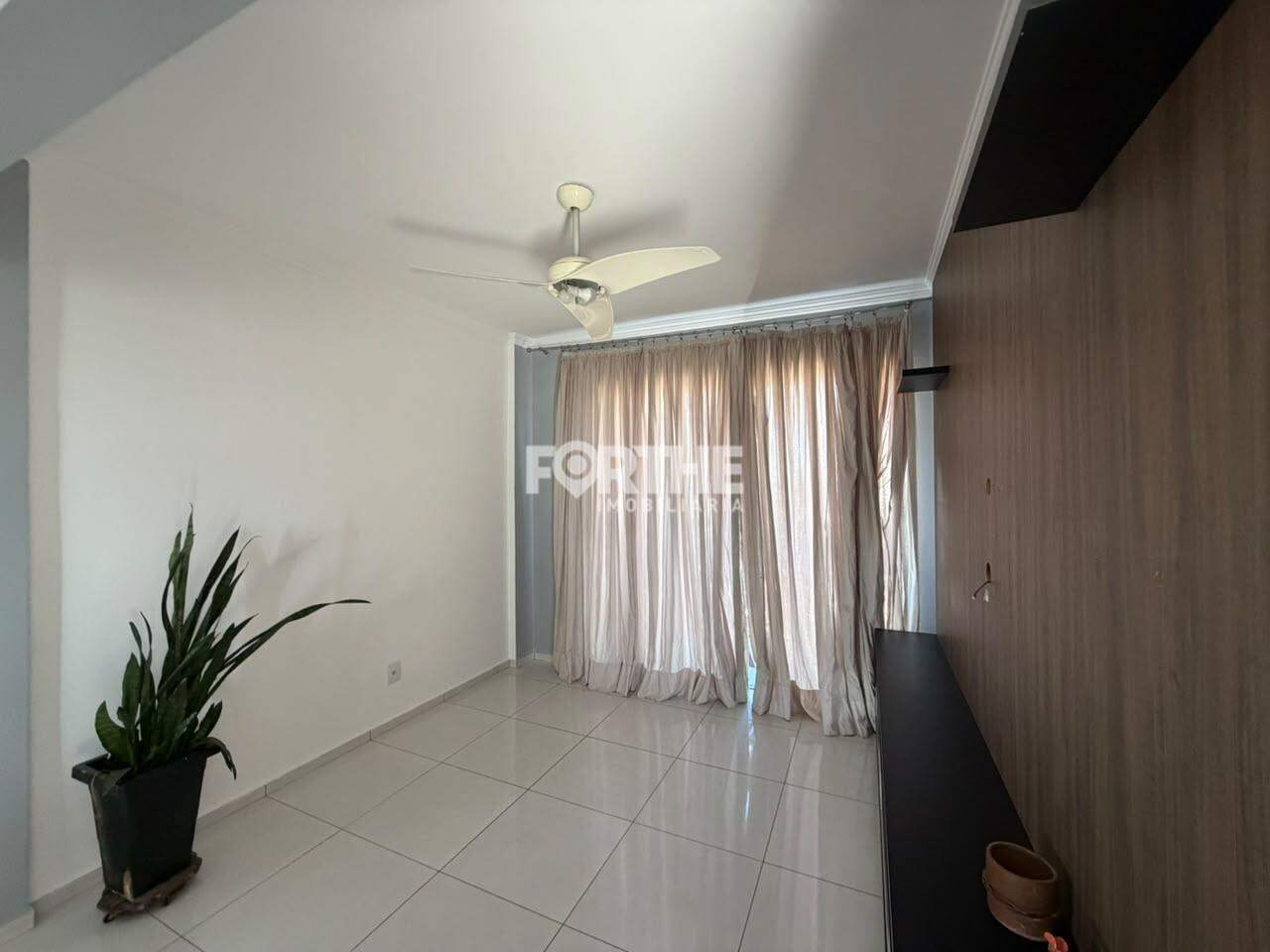 Apartamento para aluguel no Coqueiral: