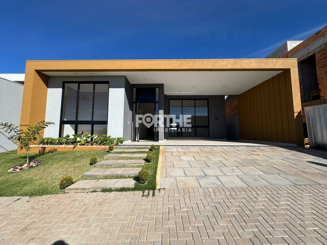 Casa em Condomínio à venda no Cataratas: 